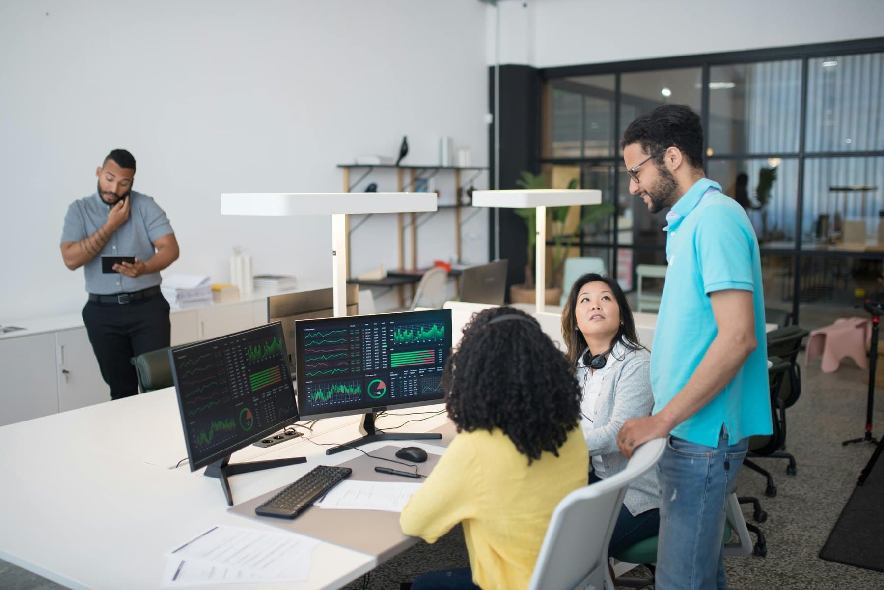 Business team discussing data and AI adoption planning